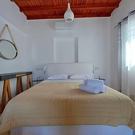 Manos Hotell 4*